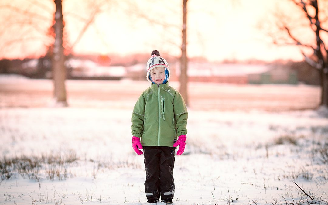 8 Reasons why Winter is a great time for outdoor family photography