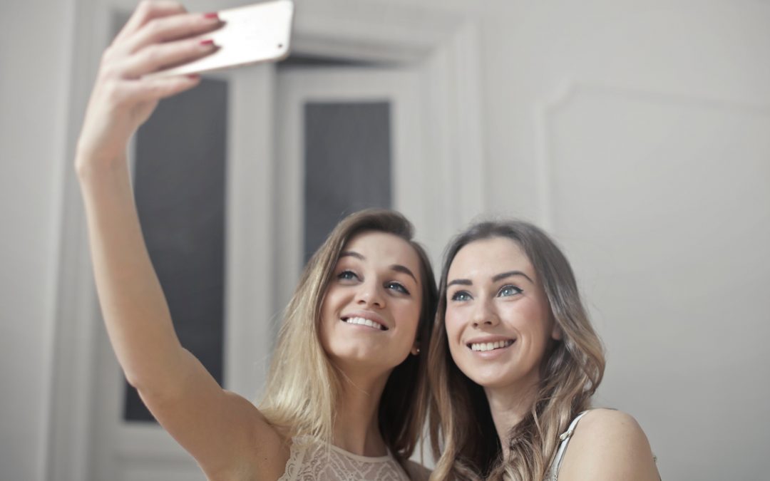 5 Quick Tips for taking a better selfie